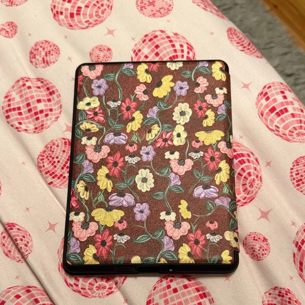 Floral Patterned kindle case